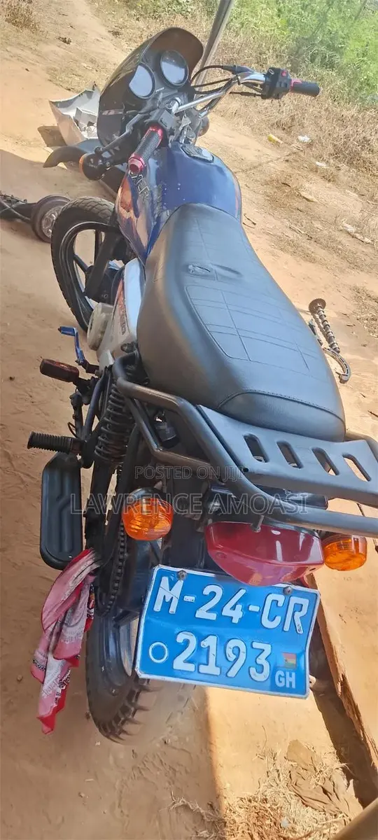 Bajaj Boxer 150 UG 2024 Blue · Photo 1