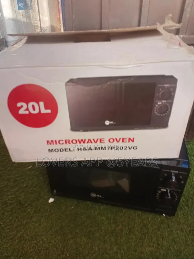 Powerful Microwave Oven for Fast and Easy Cooking · Photo 1