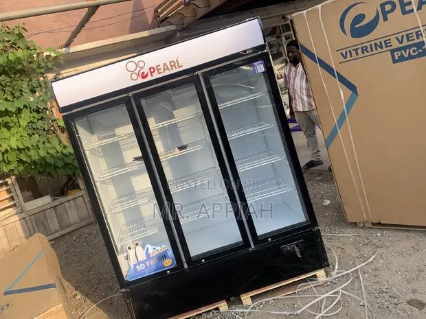 Get New Pearl Pvc—1540-28ab 3 Door Electric Display Fridge · Photo 1