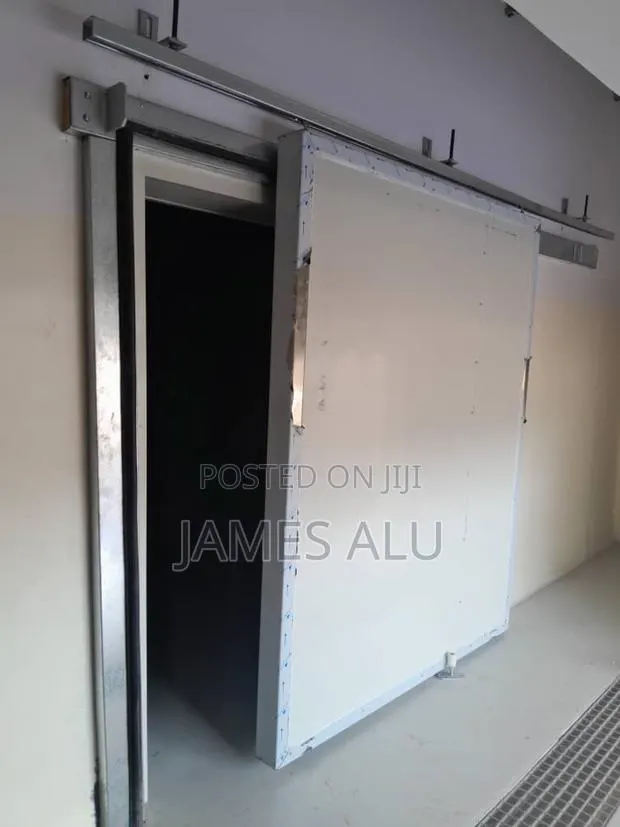 Coldroom Doors Installation and Repair · Photo 1
