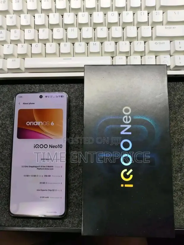 New Vivo iQOO Neo10 256 GB Black · Photo 1