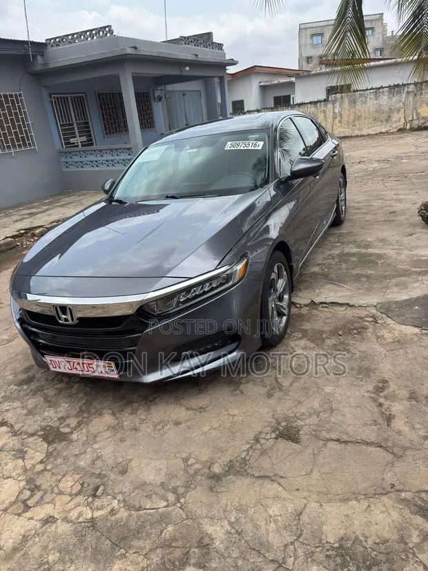 Honda Accord EX-L (1.5L 4cyl Turbo CVT) 2019 Gray · Photo 1