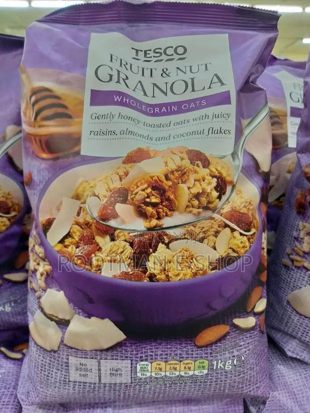 Tesco Fruit & Nut Granola 1Kg · Photo 1