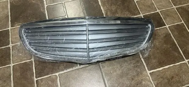 Front Bumper · Photo 1