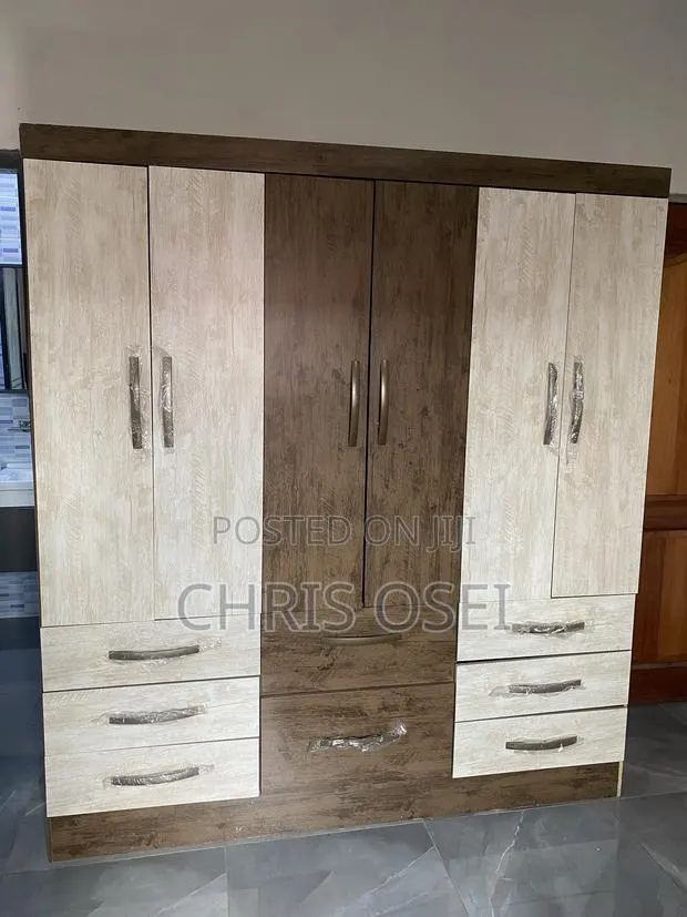Wardrobe 14 Door · Photo 1