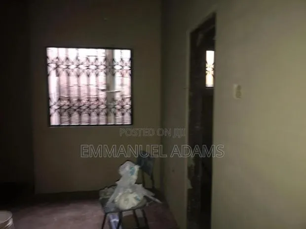 Chamber and Hall Self Contain · Photo 1