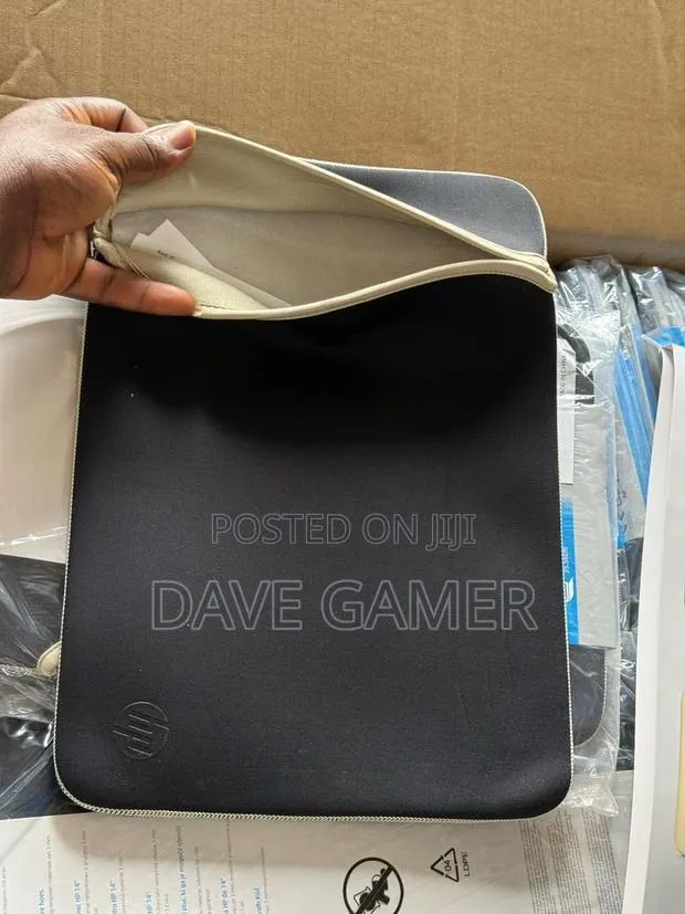 Quality Laptop Protective Covers · Photo 1