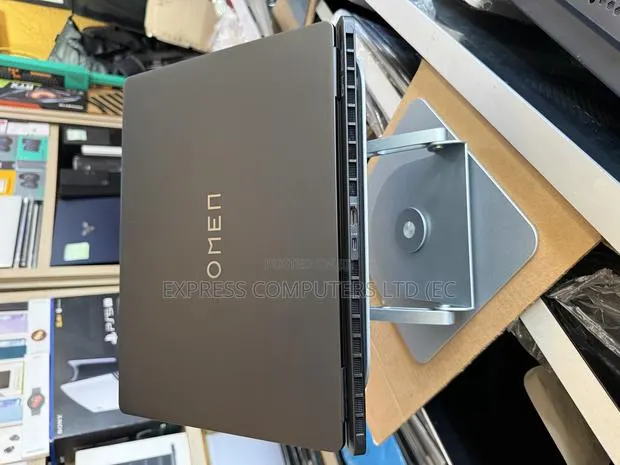 Laptop HP Omen Transcend 14-fb0023dx 16GB Intel Core Ultra 7 SSD 1T · Photo 1