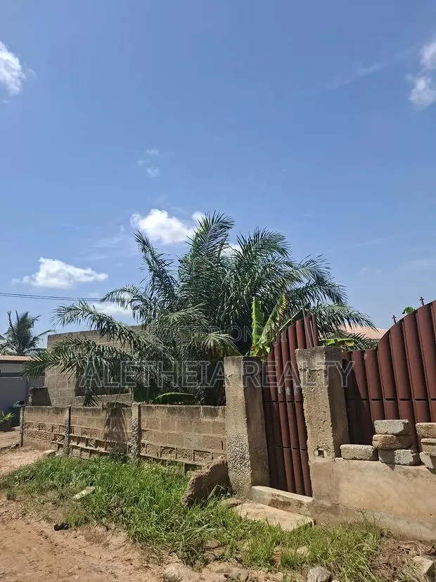 Land for Sale at Adenta Roman · Photo 1