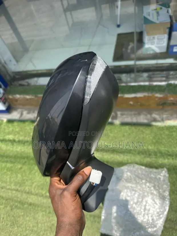 Toyota Corolla Side Mirror Sensor Light 2020 2021 2022 2023 2024 2025 · Photo 1