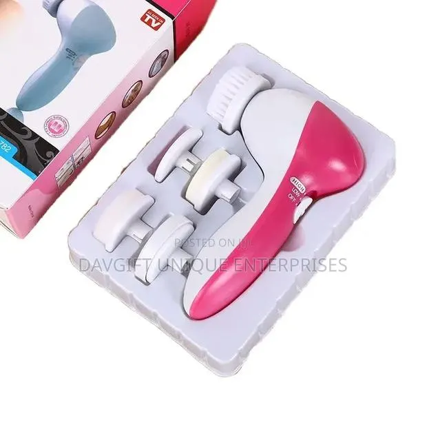 5in1 Facial Cleaner and Massager · Photo 1