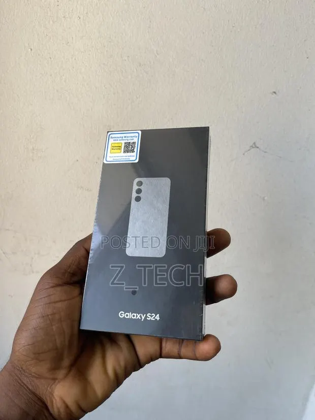 New Samsung Galaxy S24 256 GB Graphite · Photo 1