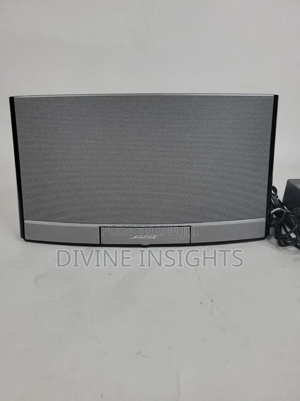 Bose SoundDock Portable Digital Music System N123 · Photo 1