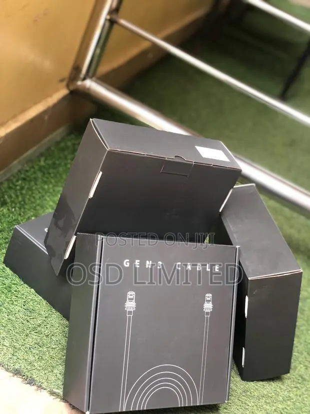 1 Feet of Seamless Gen 3 Connectivity · Photo 1