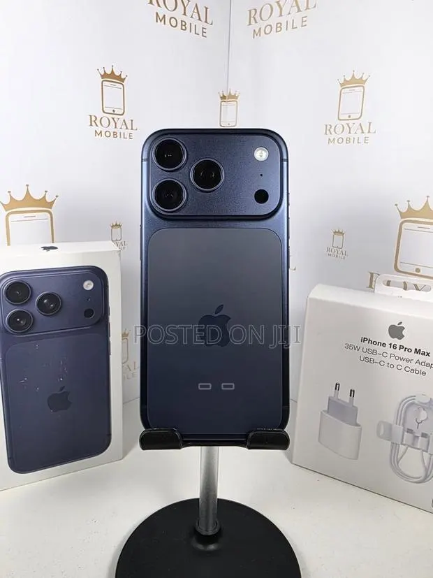 Apple iPhone 17 Pro Max 256 GB Blue · Photo 1