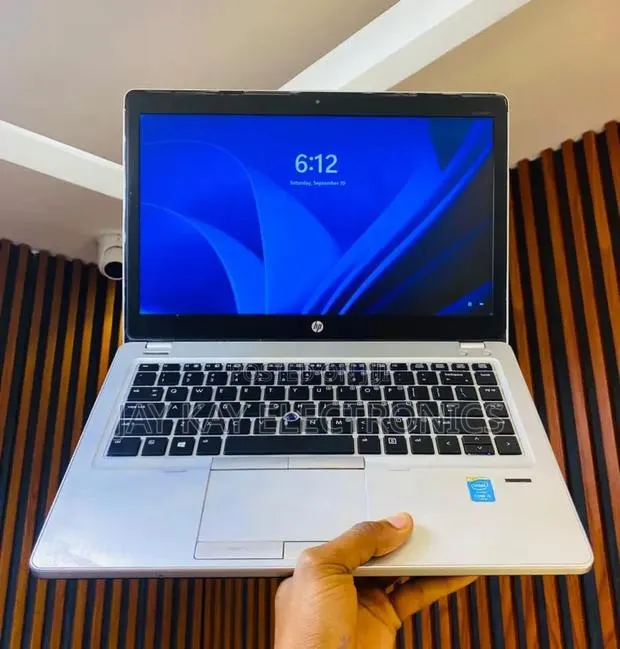 Laptop HP EliteBook Folio 8GB Intel Core i5 SSD 256GB · Photo 1