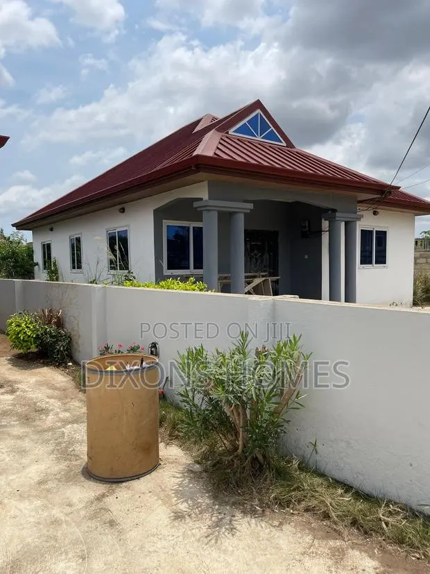 3bdrm House in Dixons Homes, Awutu Senya East Municipal for sale · Photo 1