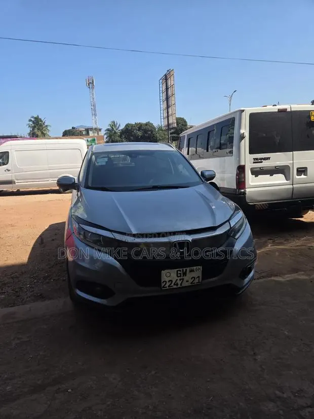 Honda HR-V EX AWD 2019 Gray · Photo 1