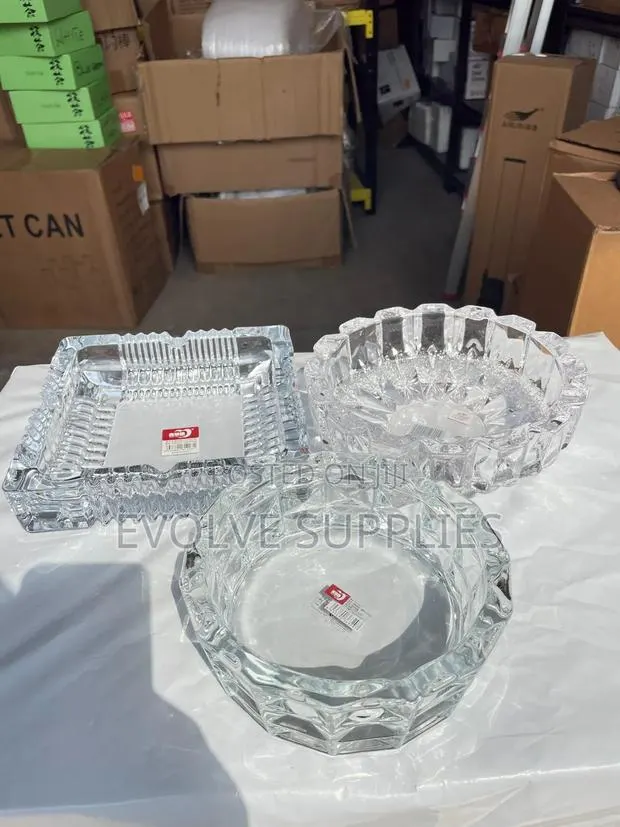 Glass Ashtrays · Photo 1
