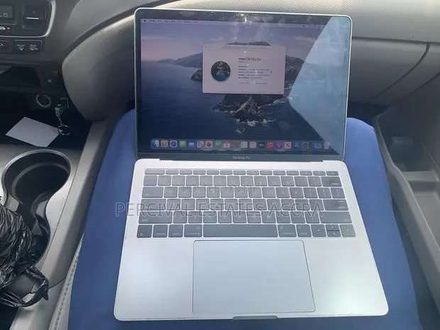 Laptop Apple MacBook 2016 8GB Intel Core i5 SSD 256GB · Photo 1