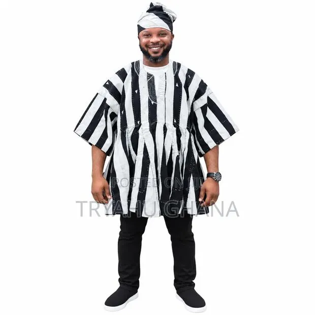 It's Time to Order Your White & Black Batakari Smock Today—TRYAHU · Photo 1