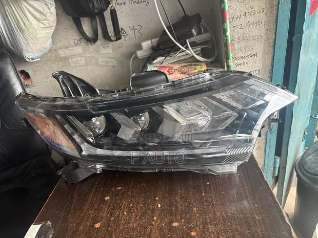 Mitsubishi Outlander 2017, 2019,2020,2021 Headlight Led With Charger · Photo 1