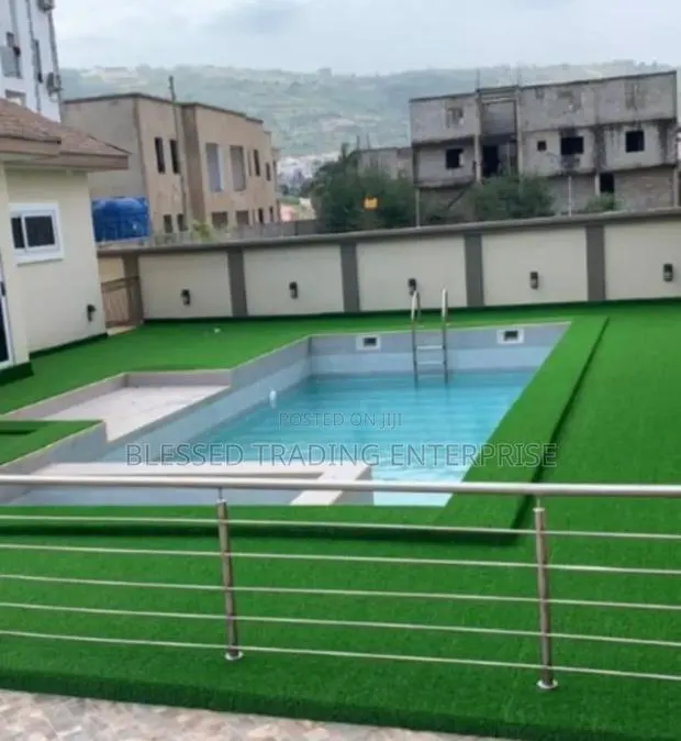 Artificial Grass for Poolside · Photo 1