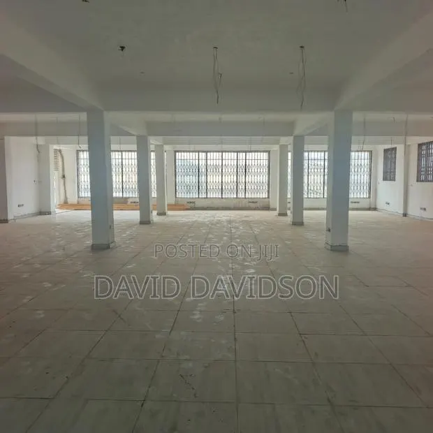 Warehouse / Commercial Space · Photo 1