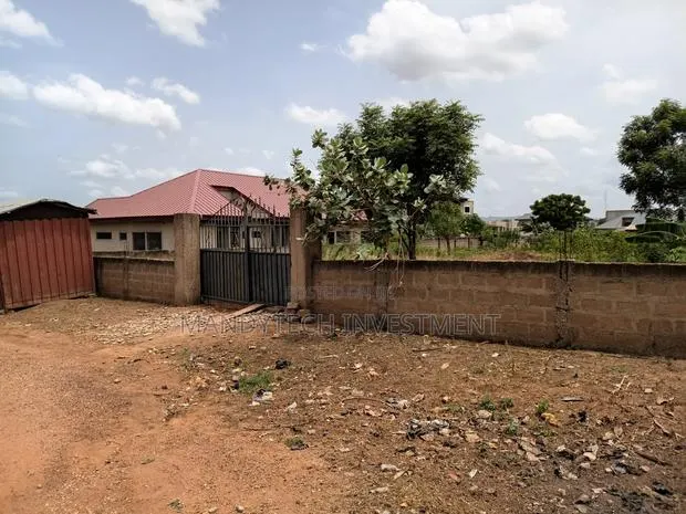 First-Class 2 Plots of Lands - Prime Location · Photo 1