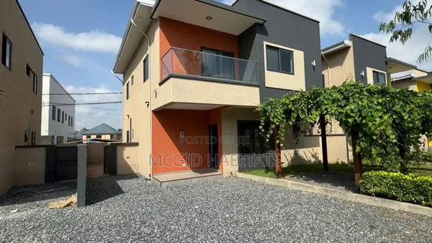3bdrm House in Oyarifa Mall Area for sale