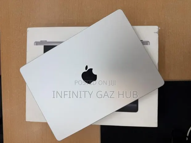Laptop Apple MacBook Pro 2024 M4 16GB Apple M4 SSHD (Hybrid) 512GB · Photo 1