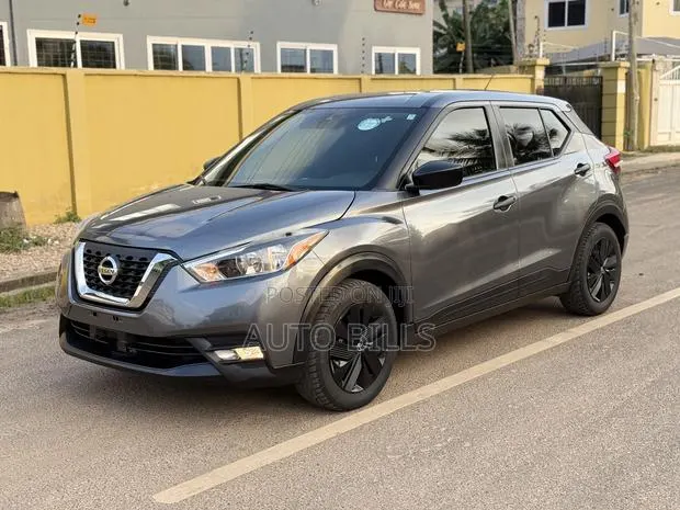 Nissan Kicks SV 2020 Gray · Photo 1