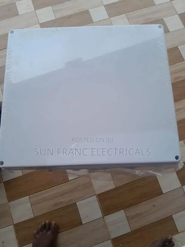 400*350*120 Junction Box · Photo 1