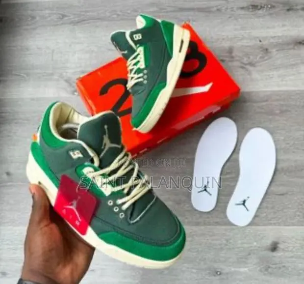 Air Jordan 3 Retro · Photo 1