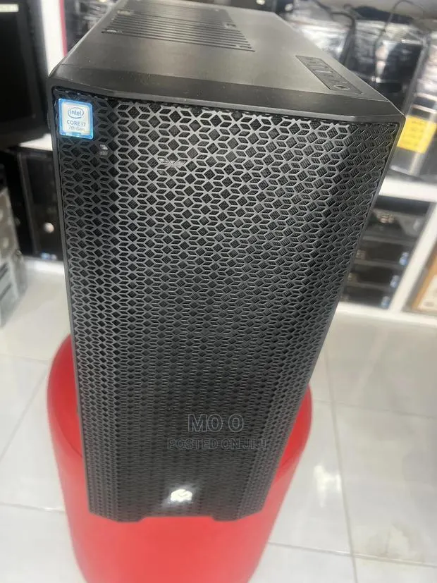 Desktop Computer MSI Model 8GB Intel Core I7 SSD 256GB · Photo 1