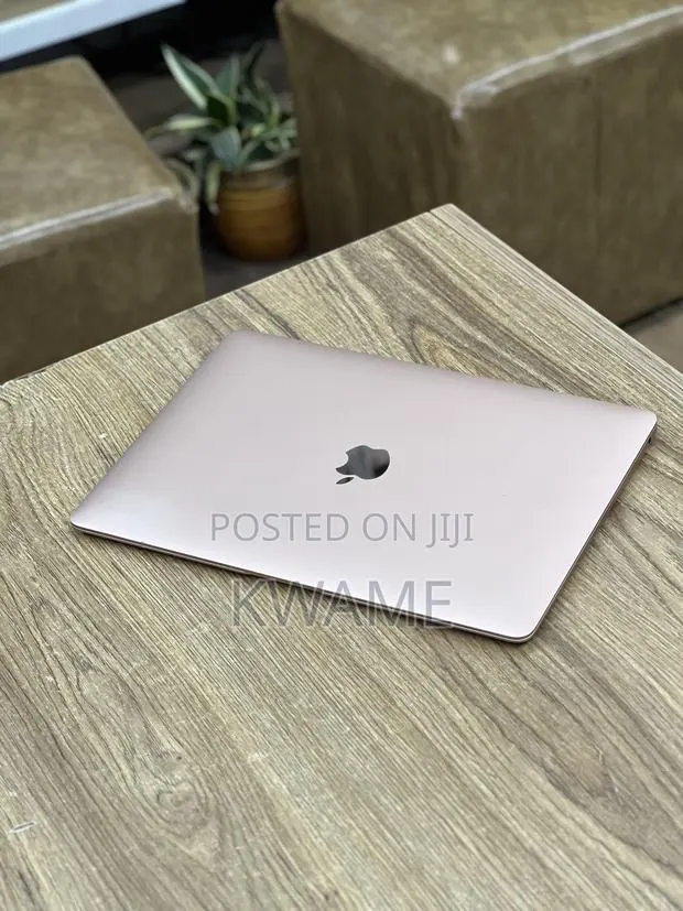New Laptop Apple MacBook Air 2019 16GB Intel Core I5 SSD 512GB · Photo 1