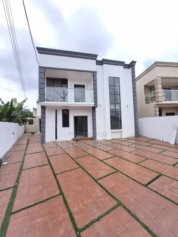 4bdrm Duplex in Kwabenya Acp for sale · Photo 1