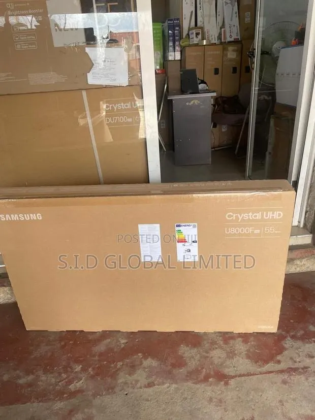 Experience Ultra-Smooth Motion on Samsung 55" Tv · Photo 1