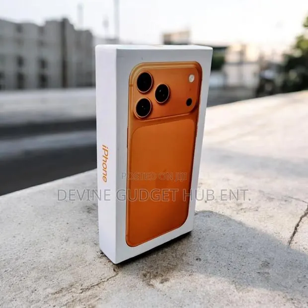 New Apple iPhone XR 128 GB Blue · Photo 1