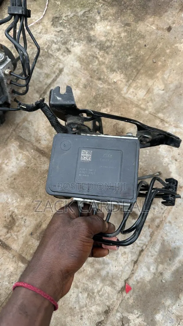 Honda Pilot 2020 Abs Available · Photo 1