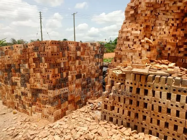 Machine Mold Bricks · Photo 1