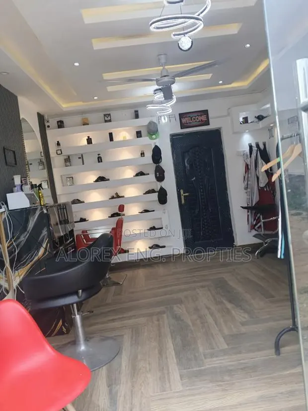 Babering Shop for Rent at Abokobi · Photo 1