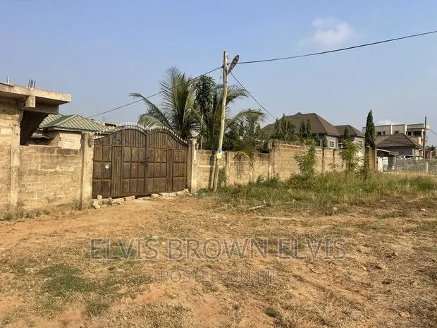 Come and See Us for a Plot of Land You Needed to Buy · Photo 1