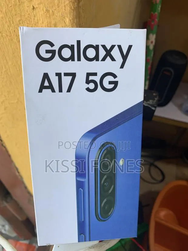 New Samsung Galaxy A17 5G 256 GB Blue · Photo 1