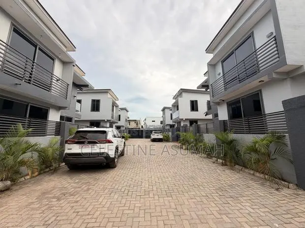 3bdrm House in Papao for rent · Photo 1