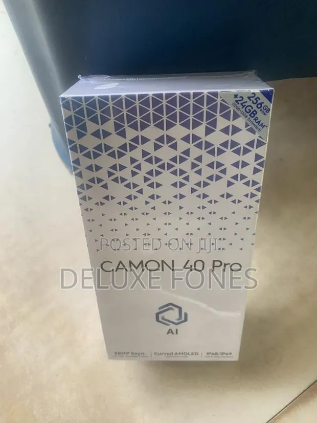 New Tecno Camon 40 Pro 5G 256 GB Black · Photo 1