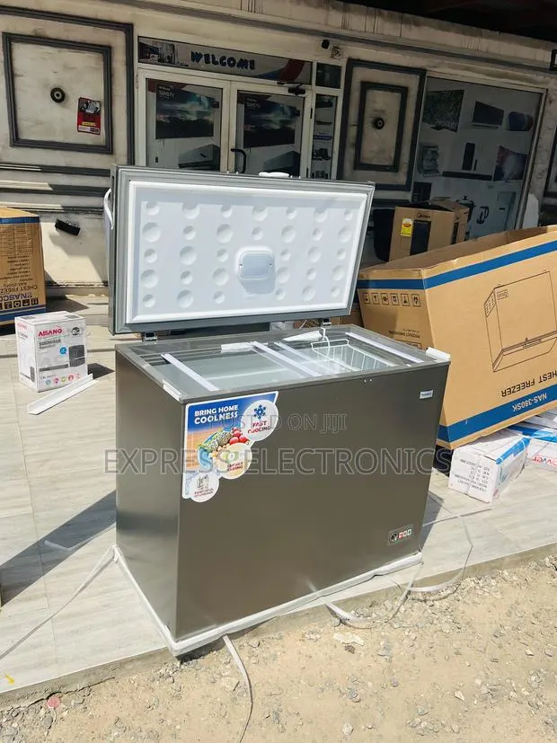 Place Your Own Nasco NAS-380L Chest Freezer Single Door · Photo 1