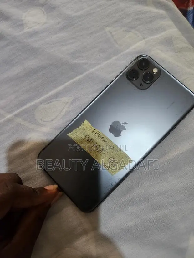 Apple iPhone 11 Pro Max 512 GB Graphite · Photo 1