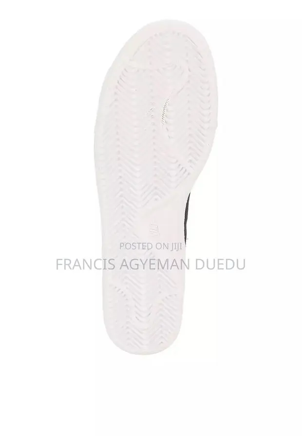 NikeCourt Royale · Photo 1