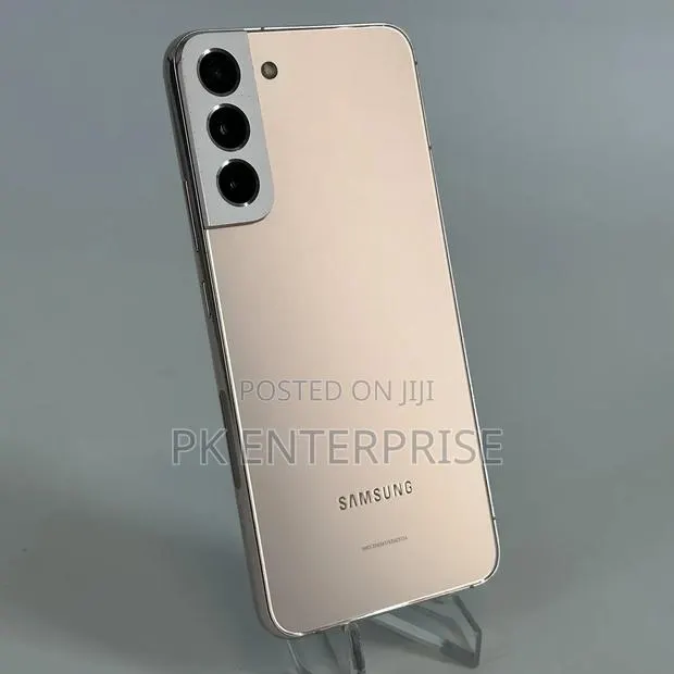 New Samsung Galaxy S22 5G 256 GB Gold · Photo 1